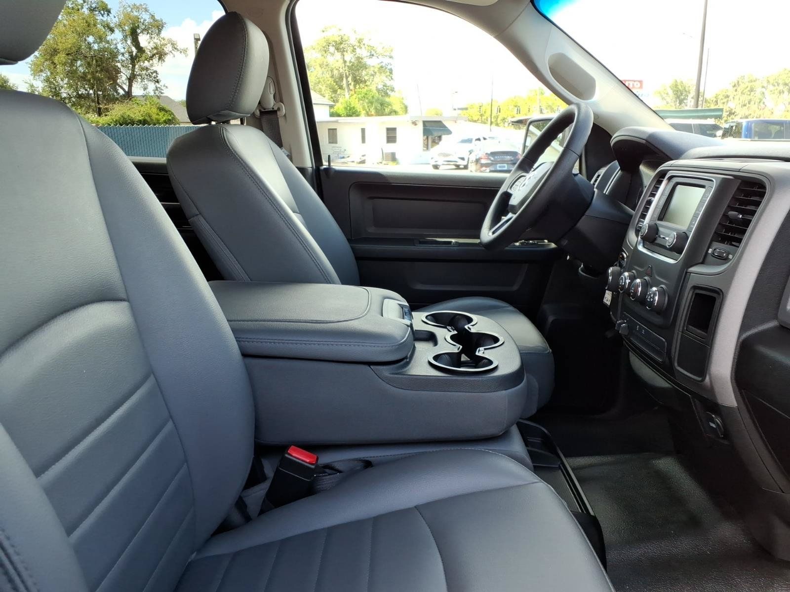 Used 2019 RAM 1500 Tradesman w/ Chrome Appearance Group RWD image 9