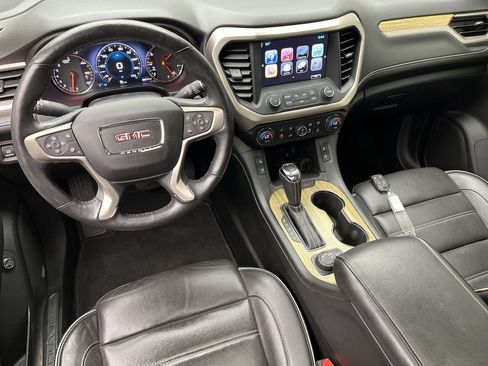 Used 2017 GMC Acadia Denali w/ Technology Package AWD/4WD image 15