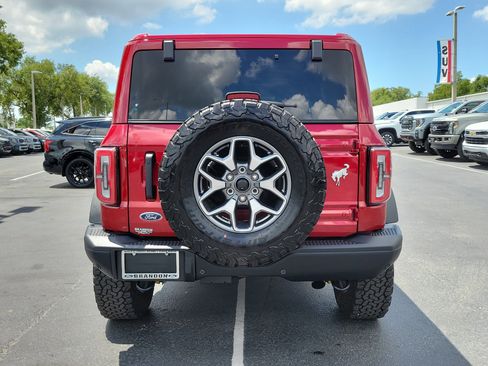 Certified 2025 Ford Bronco Badlands AWD/4WD image 8