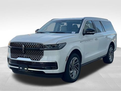 New 2025 Lincoln Navigator L Reserve w/ Jet Appearance Package image 1