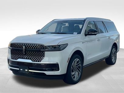 New 2025 Lincoln Navigator L Reserve w/ Jet Appearance Package