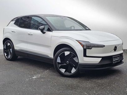 New 2026 Volvo EX30 Plus w/ Protection Package
