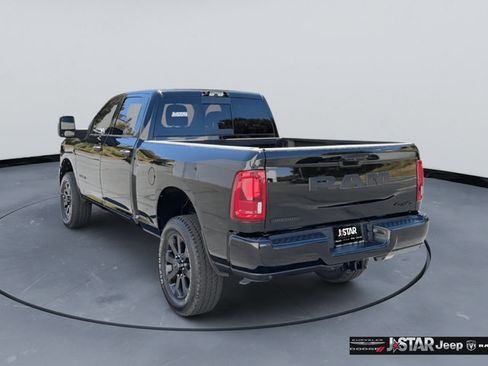 New 2026 RAM 2500 Big Horn AWD/4WD image 7