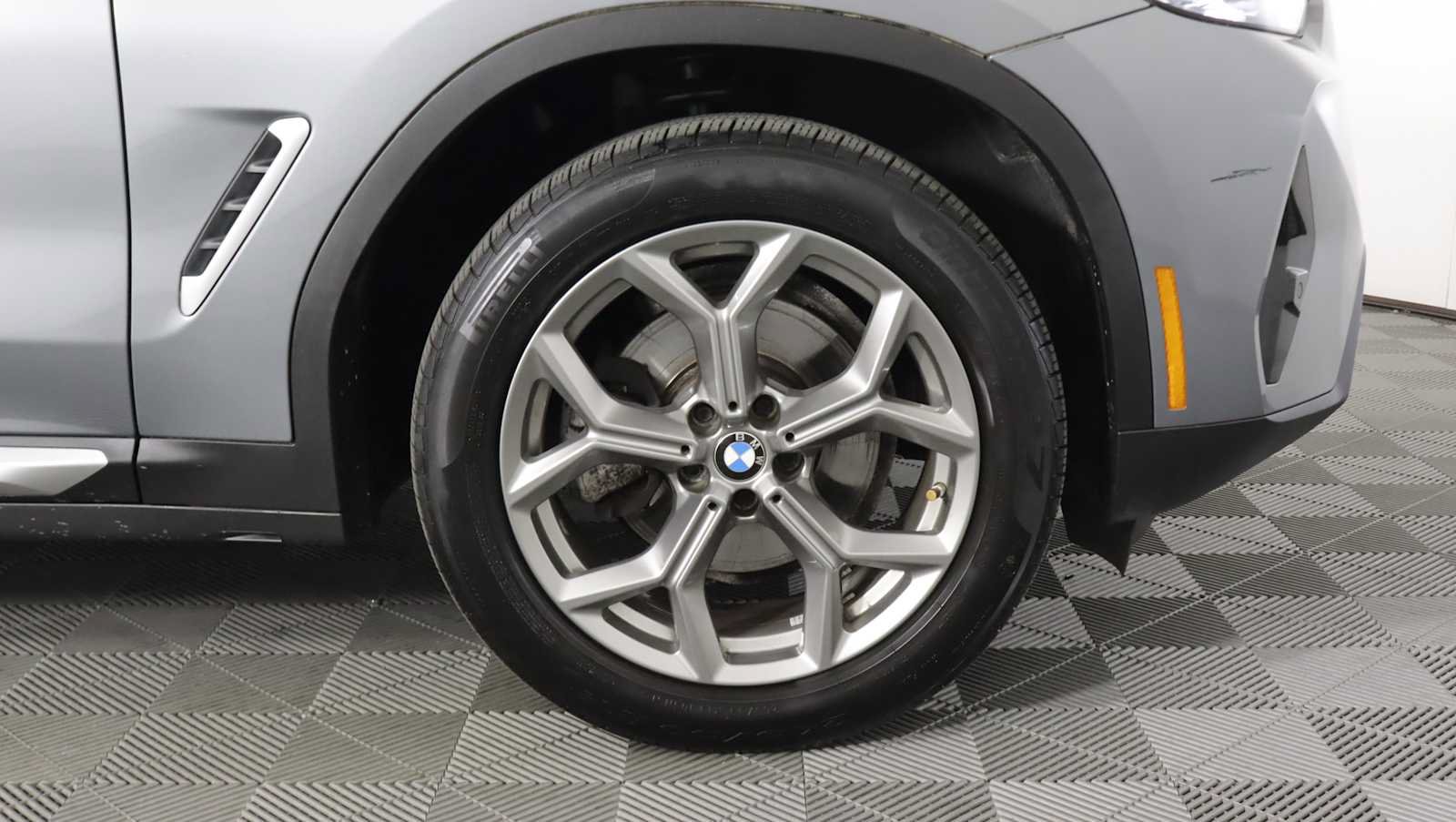 Used 2023 BMW X3 xDrive30i w/ Premium Package AWD/4WD image 7