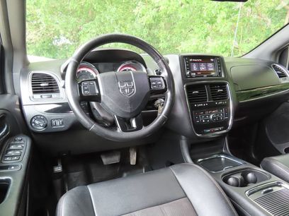 Used 2019 Dodge Grand Caravan SXT