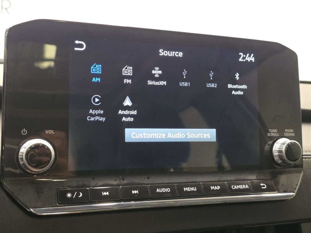 Used 2024 Mitsubishi Outlander AWD image 36
