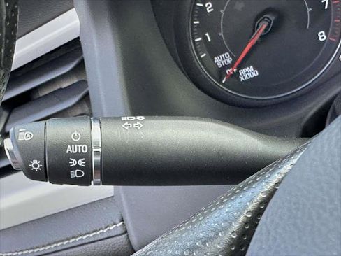 Used 2023 GMC Acadia SLE w/ Driver Convenience Package image 34