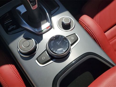 New 2025 Alfa Romeo Stelvio Sprint w/ Veloce Package image 32