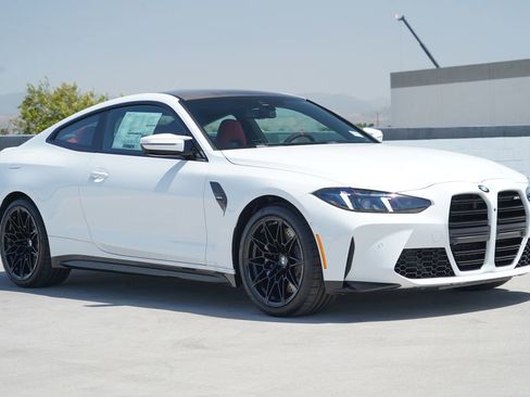 New 2026 BMW M4 Coupe w/ Executive Package image 4