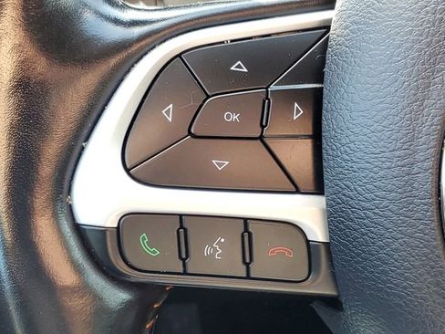 Used 2019 Jeep Compass Limited AWD/4WD image 16
