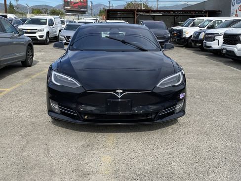 Used 2018 Tesla Model S 75D image 3