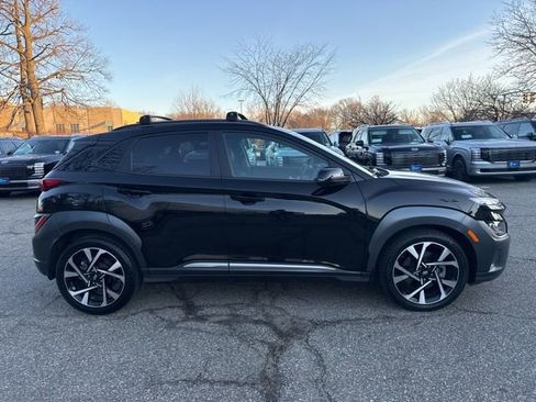 Used 2022 Hyundai Kona Limited image 14