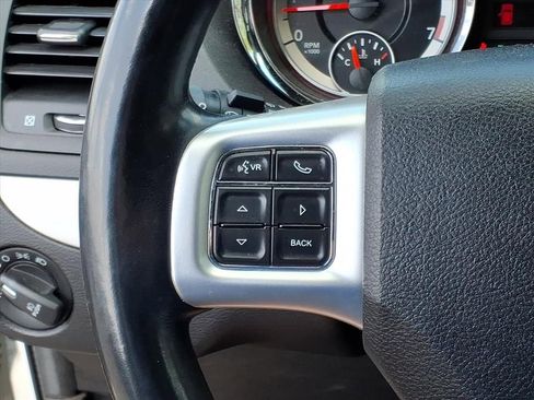 Used 2019 Dodge Grand Caravan GT image 19