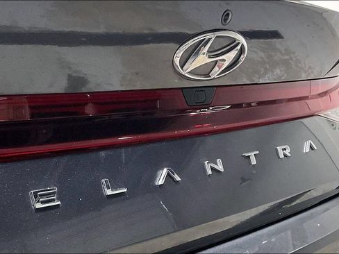 Used 2023 Hyundai Elantra SEL w/ Convenience Package FWD image 35