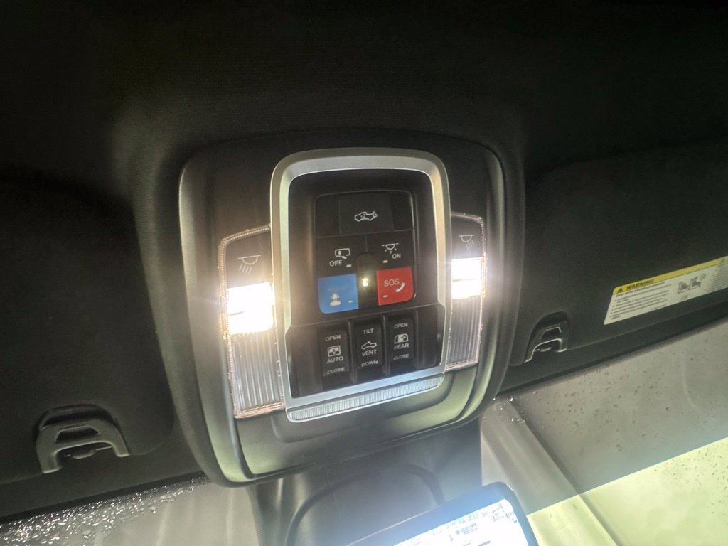 Used 2025 RAM 2500 Limited AWD/4WD image 25