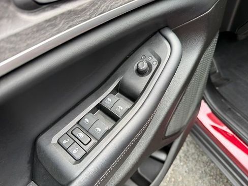 Used 2024 Jeep Grand Cherokee L Limited AWD/4WD image 13