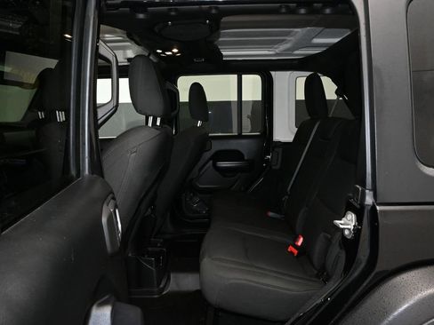 Used 2021 Jeep Wrangler Unlimited Sport image 16