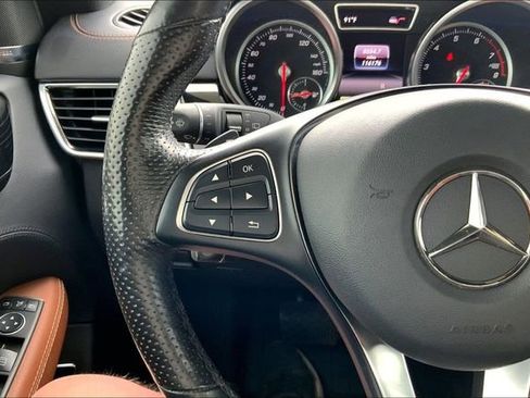 Used 2016 Mercedes-Benz GLE 550e 4MATIC image 21