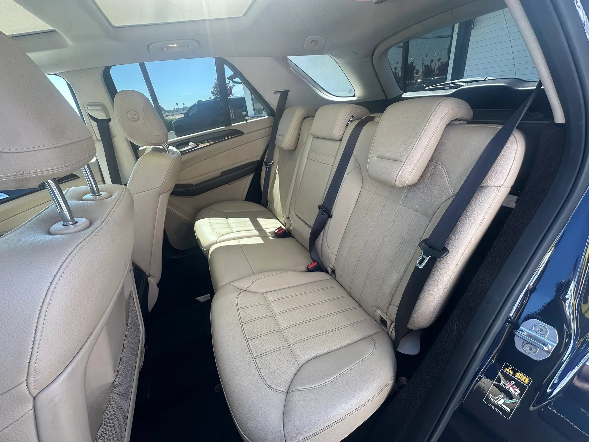 Used 2018 Mercedes-Benz GLE 350 w/ Premium 1 Package image 27