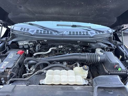 Used 2018 Ford F150 Lariat w/ Equipment Group 502A Luxury AWD/4WD image 41