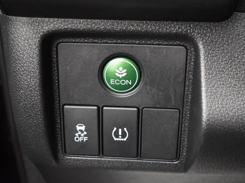 Used 2017 Honda HR-V LX image 22