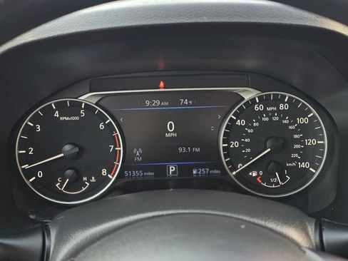 Used 2024 Nissan Altima 2.5 SV FWD image 24