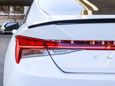 Used 2023 Hyundai Elantra N Line image 9