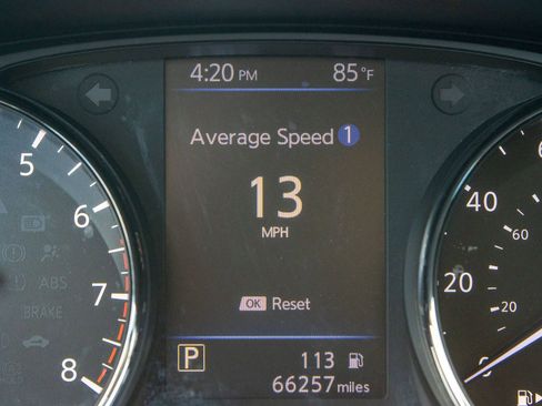 Used 2019 Nissan Rogue SV image 32