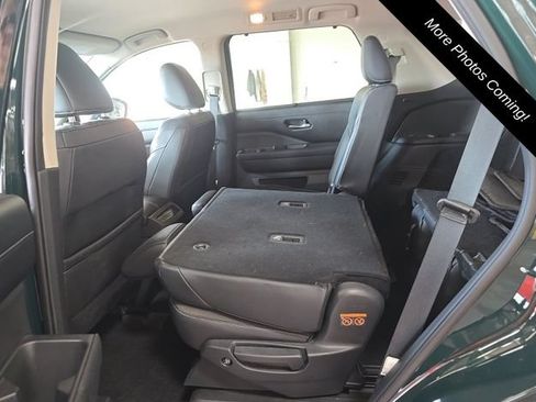 Used 2024 Nissan Pathfinder SL AWD/4WD image 7