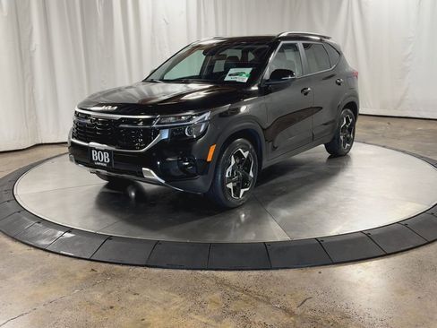 Certified 2025 Kia Seltos S image 6