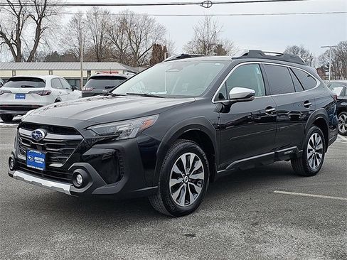 Used 2023 Subaru Outback Touring XT image 3