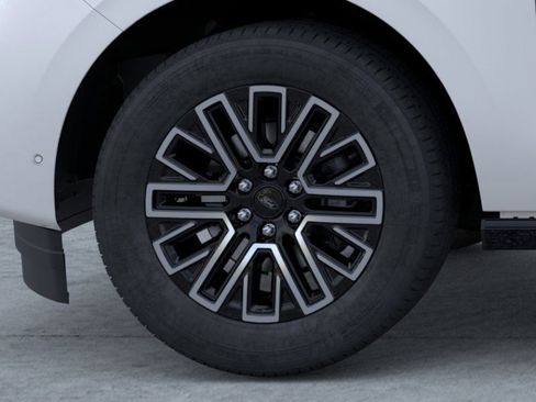 New 2026 Ford Expedition Platinum image 19