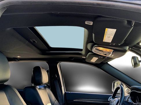 Certified 2022 Jeep Grand Cherokee Limited image 16