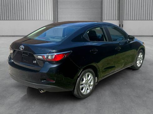 Used 2018 Toyota Yaris iA FWD image 32
