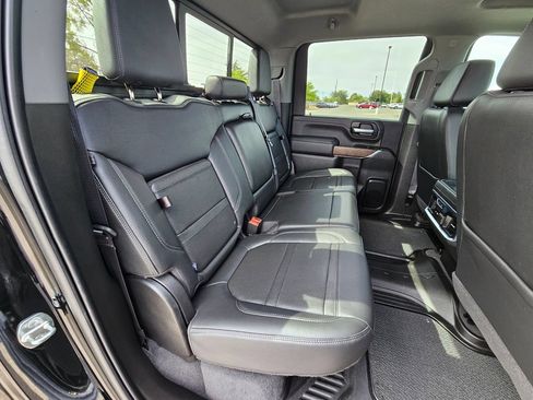 Used 2021 GMC Sierra 2500 Denali w/ Denali Black Diamond Edition AWD/4WD image 14