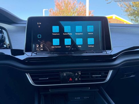New 2026 Volkswagen Atlas Cross Sport SE AWD/4WD image 12