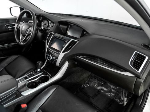 Used 2019 Acura TLX w/ Technology Package FWD image 11