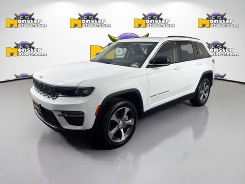 Used 2023 Jeep Grand Cherokee Limited w/ Luxury Tech Group II AWD/4WD image 1