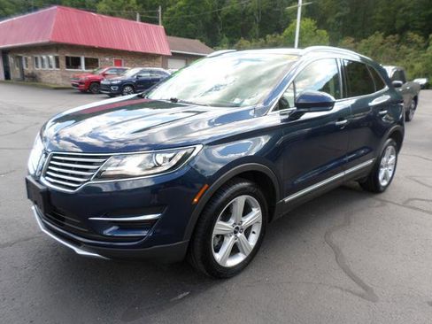 Used 2017 Lincoln MKC Premiere AWD/4WD image 3