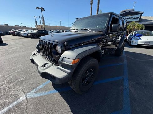 Used 2018 Jeep Wrangler Unlimited Sport image 3