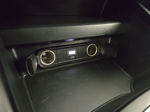 Used 2023 Kia Soul LX w/ LX Technology Package image 25