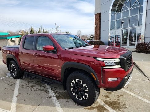 Used 2023 Nissan Frontier PRO-4X w/ Pro Convenience Package image 3