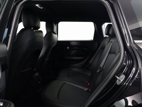 Used 2022 MINI Cooper Clubman S w/ Storage Package FWD image 11