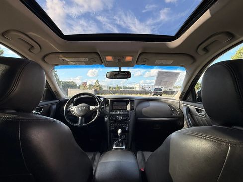 Used 2017 INFINITI QX70 AWD image 23