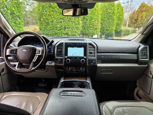 Used 2019 Ford F250 Limited image 17