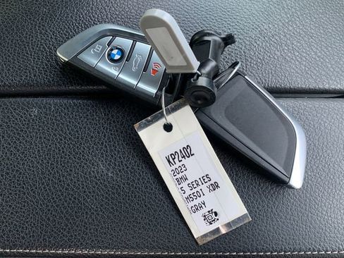 Used 2023 BMW M550i xDrive w/ Dynamic Handling Package image 54