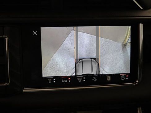 Used 2023 GMC Yukon Denali w/ Denali Reserve Package image 29