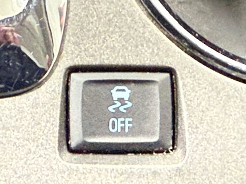 Used 2012 Chevrolet Equinox LS FWD image 27