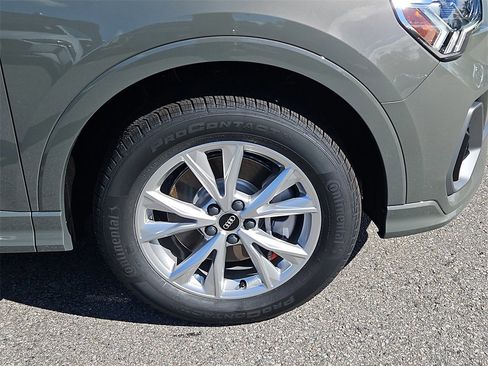 New 2025 Audi Q3 2.0T Premium image 3