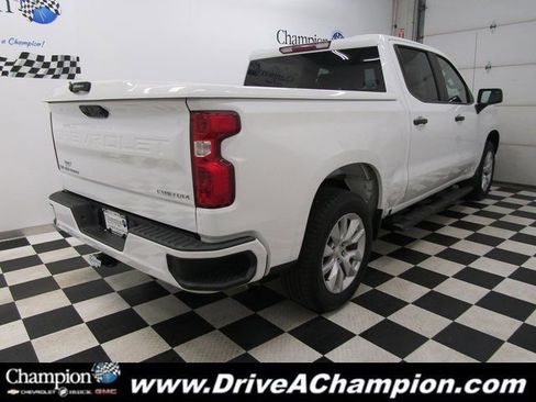 Used 2023 Chevrolet Silverado 1500 Custom image 9